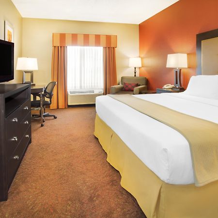 Holiday Inn Express & Suites - Muncie By Ihg Exterior foto