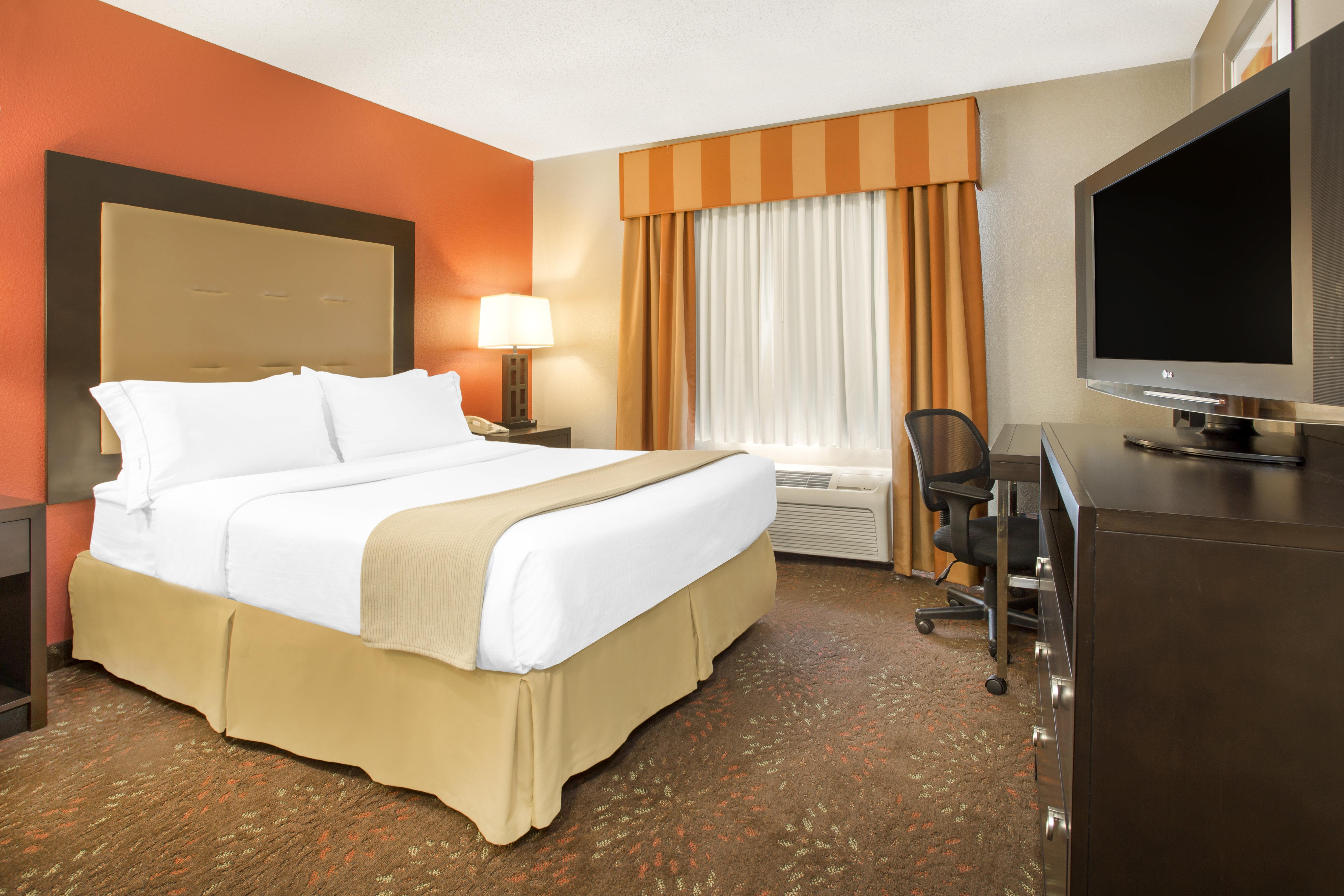 Holiday Inn Express & Suites - Muncie By Ihg Exterior foto