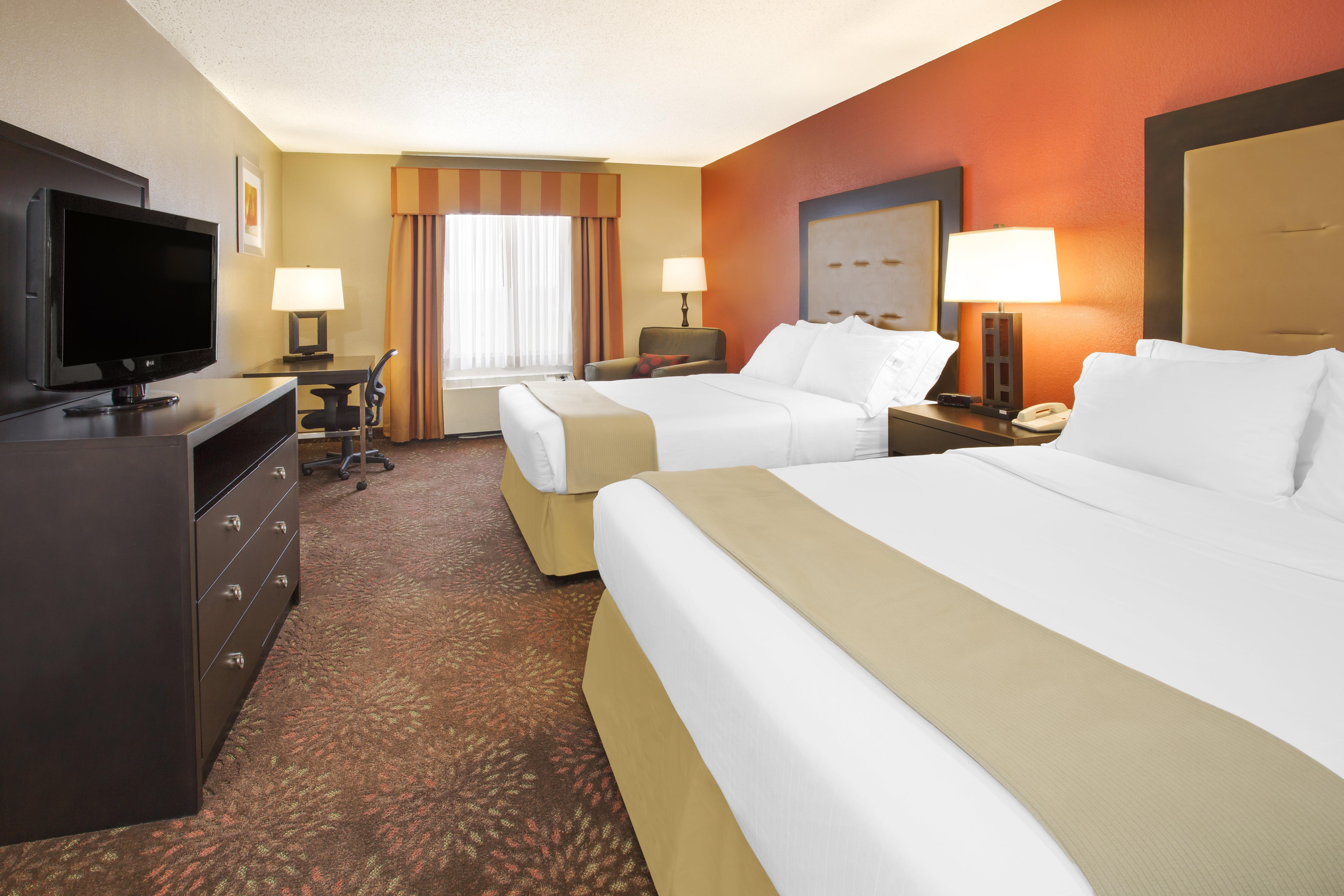Holiday Inn Express & Suites - Muncie By Ihg Exterior foto