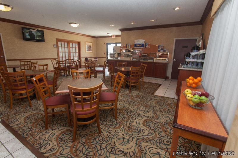 Holiday Inn Express & Suites - Muncie By Ihg Restaurante foto